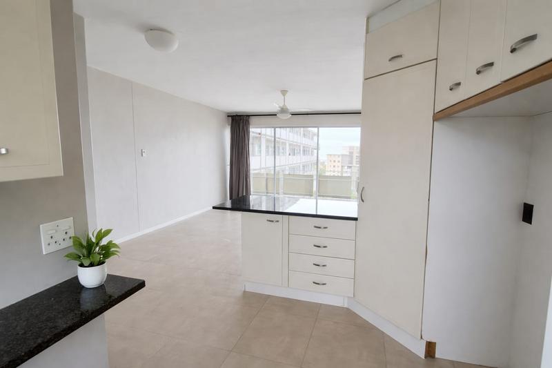 2 Bedroom Property for Sale in Green Point Western Cape